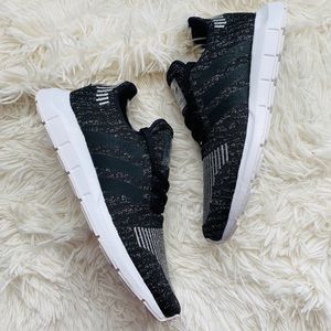 Adidas Swift Run